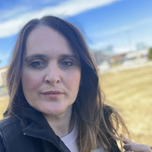 Meet your Posher, Anca